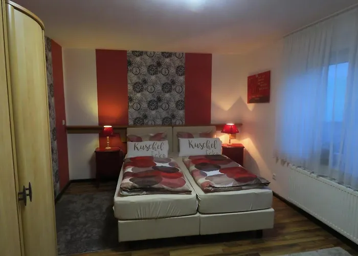 Haus Waldzauber * Neuhausel